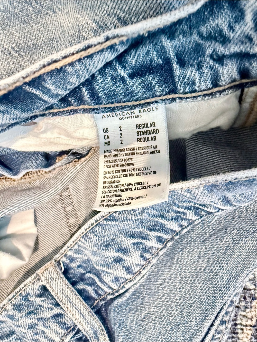 AE Super High-Rise Baggy Wide Leg Women's Jeans in Light Blue - Picture 10 of 11